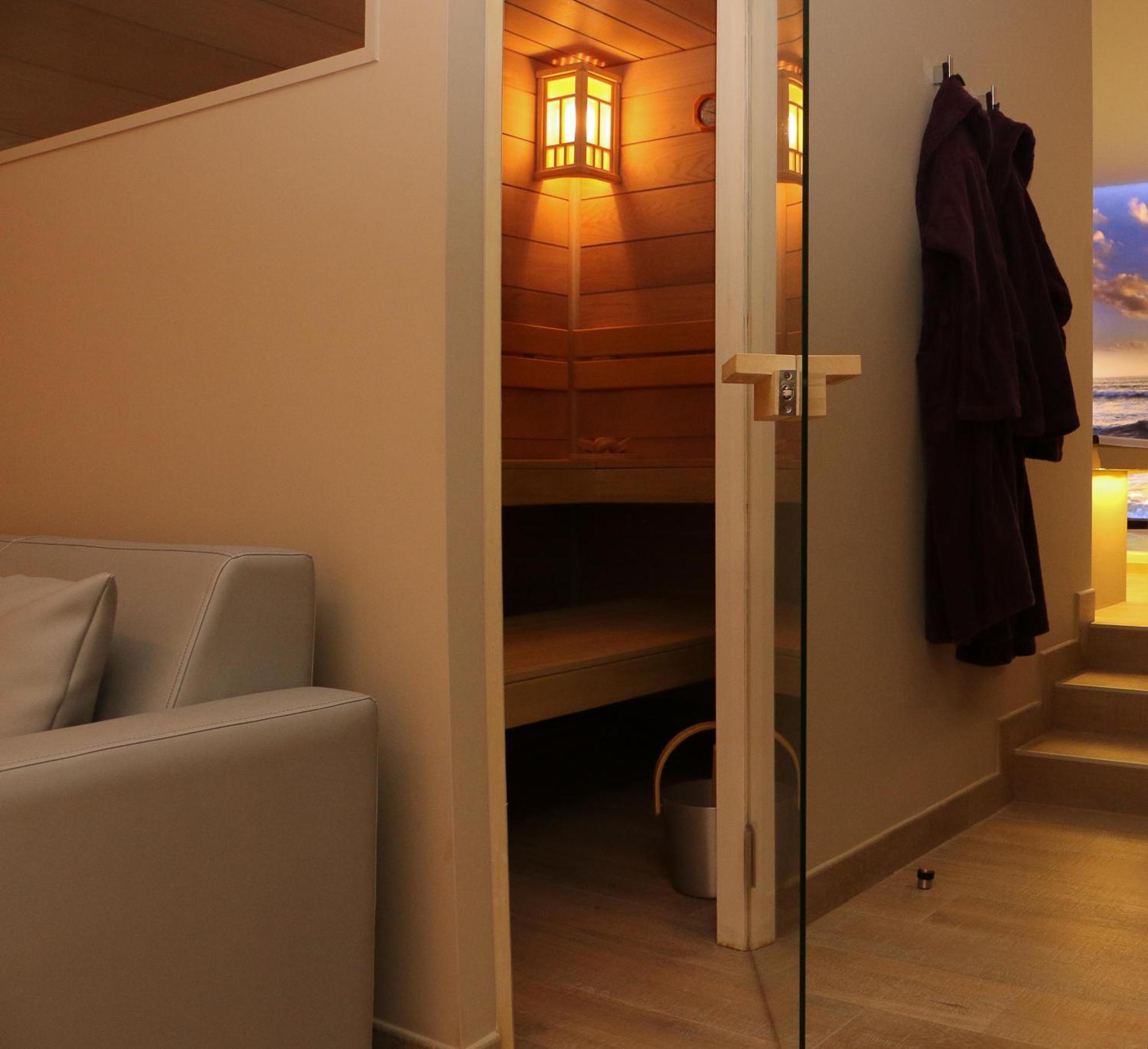 Hotel Riant-Sejour By Wp Hotels (Adults Only) Blankenberge Bagian luar foto